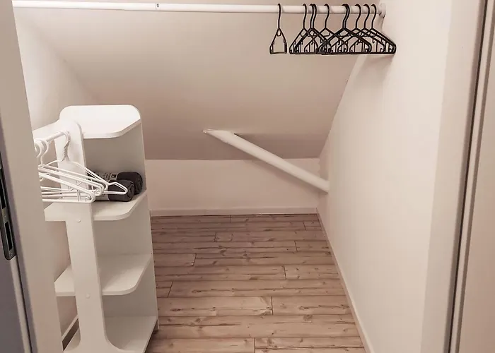 Lindenstrasse-2 By Interhome 公寓